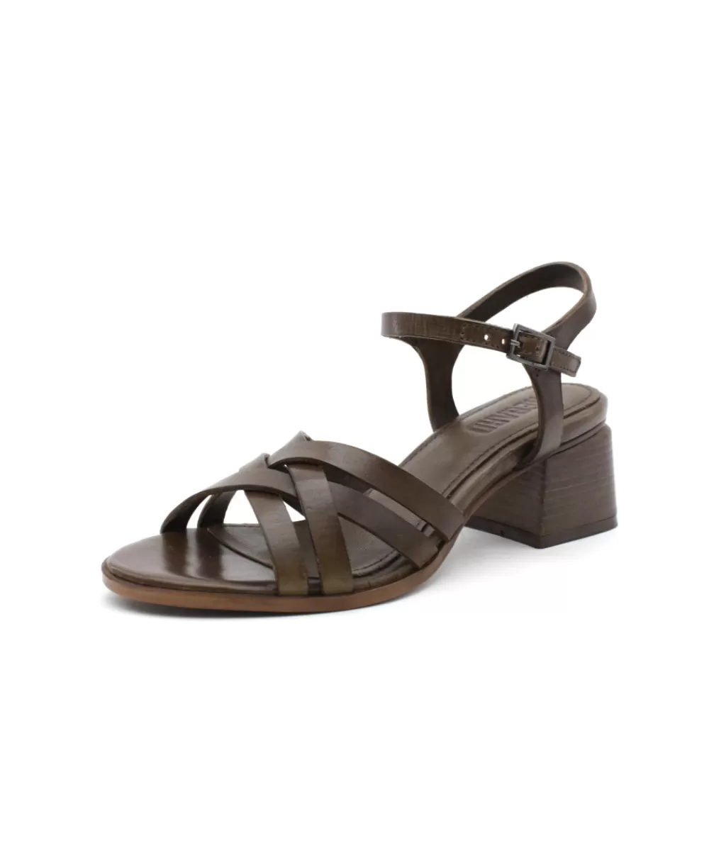 Women regard Sandals And Sandals-Review Epi 123