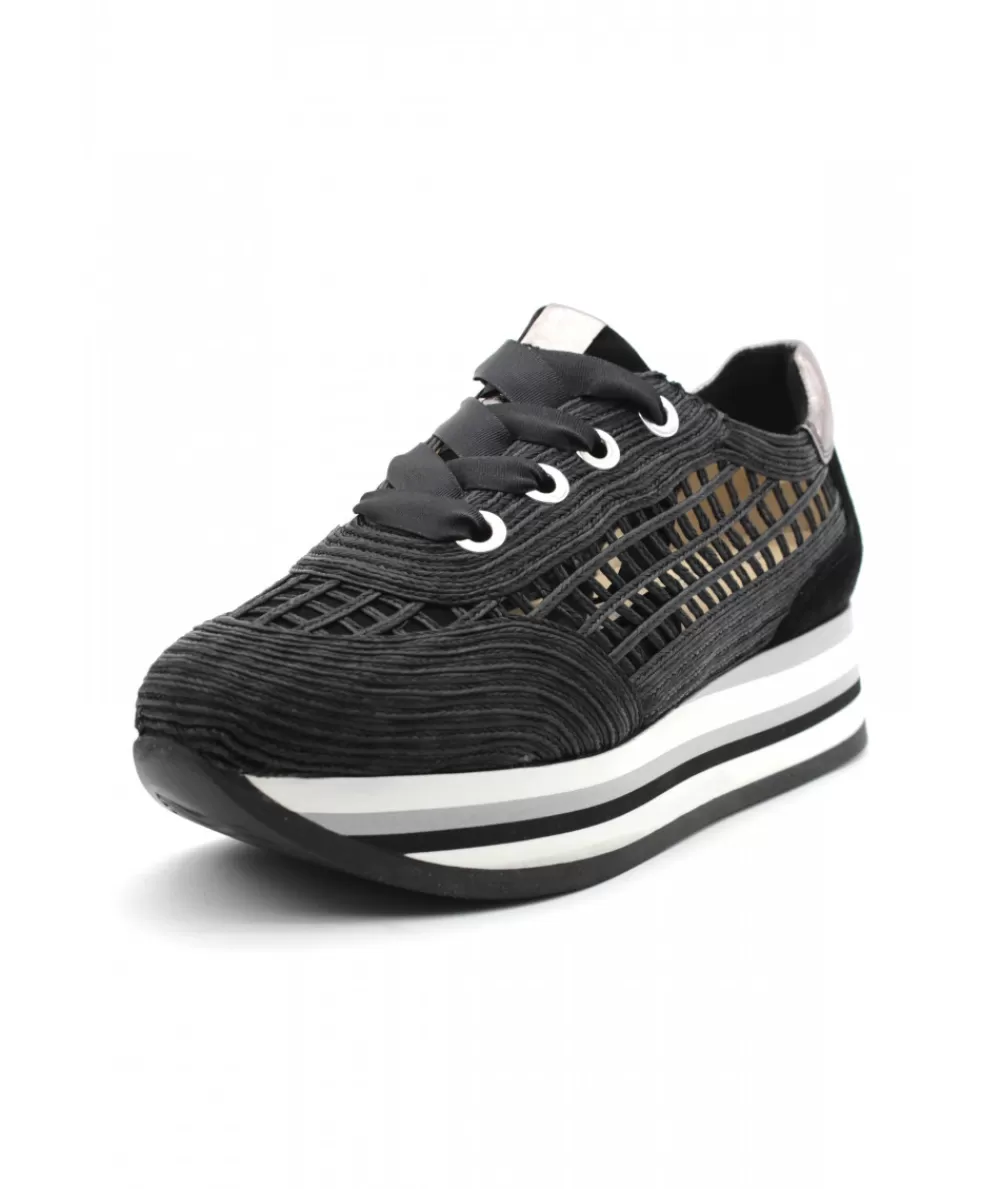 Women softwaves Sneakers- 7.78.25